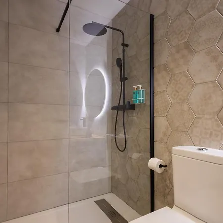Florit Flats - The Trafalgar Iv Valencie